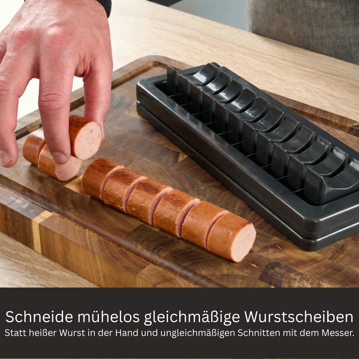 Schwarzer Currywurstschneider