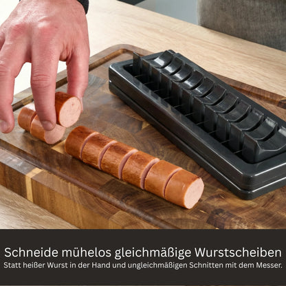 Schwarzer Currywurstschneider